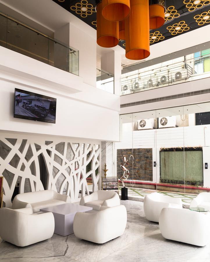 Hotel Oxina Lygon Tiruchirappalli Exteriör bild