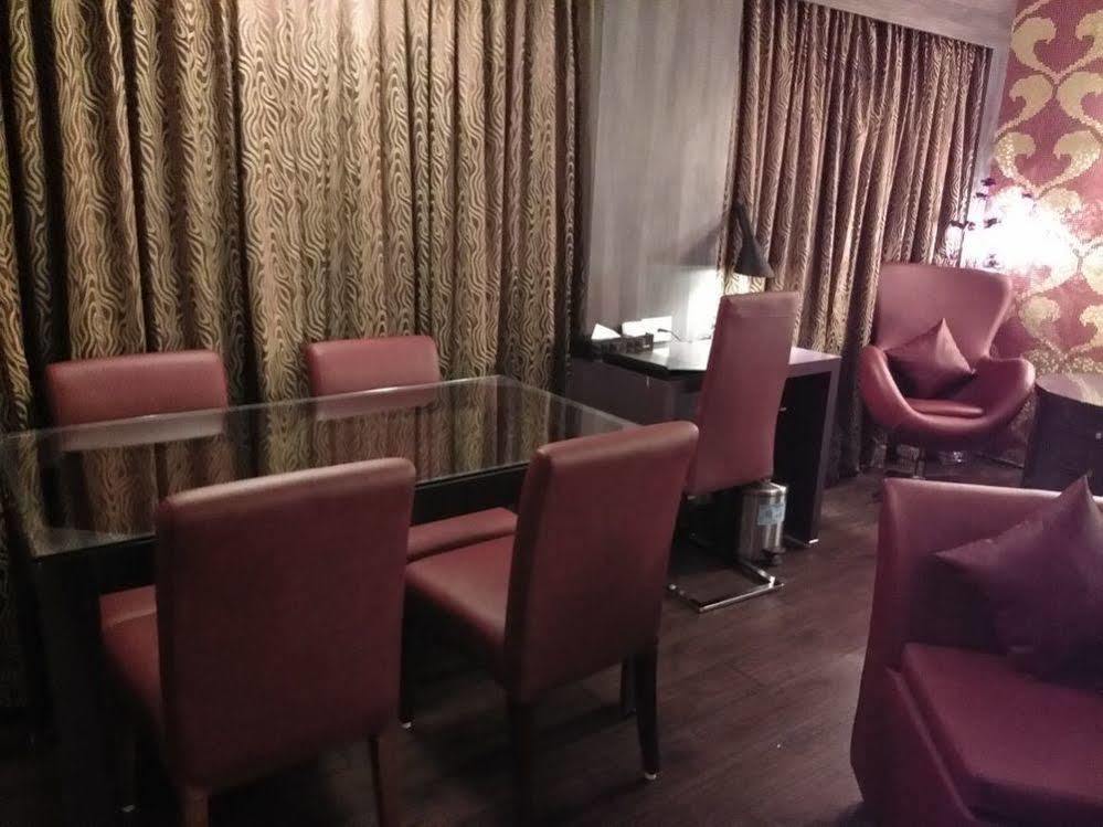 Hotel Oxina Lygon Tiruchirappalli Exteriör bild
